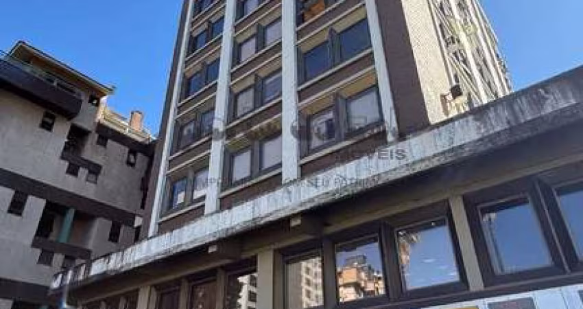 Ótima Oportunidade: 1 Dormitório Reformado na inde