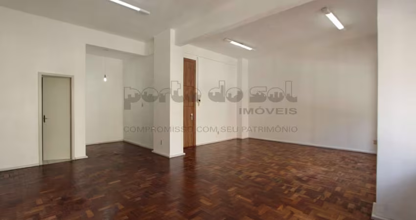 Excelente sala reformada e ampla.
