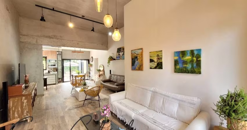 Casa para venda no Condominio Chacaras do Lago, no bairro Caixa D'Água, com 176 m², no valor de R$1.849.000,00, em Vinhedo!