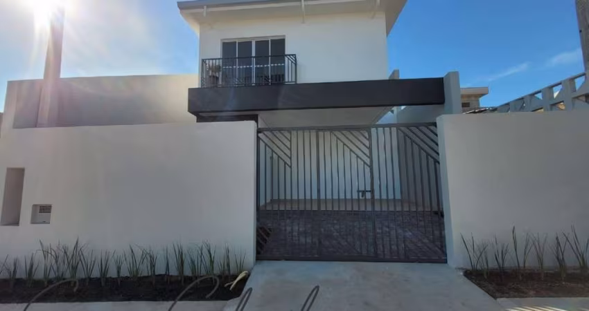 Casa à venda no bairro Bosque, com 3 quartos, quintal, 134 m², R$1.029.000,00 em Vinhedo, São Paulo.