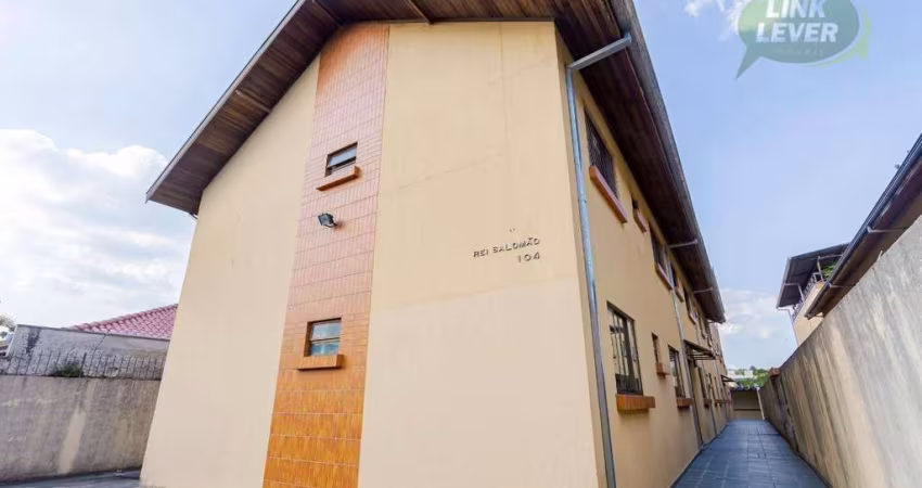 Apartamento com 3 dormitórios para alugar, 61 m² por R$ 2.133/mês - Santa Cândida - Curitiba/PR