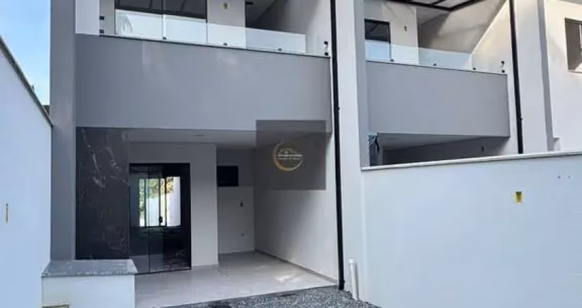 Casa com 3 quartos à venda no São Marcos, Joinville 