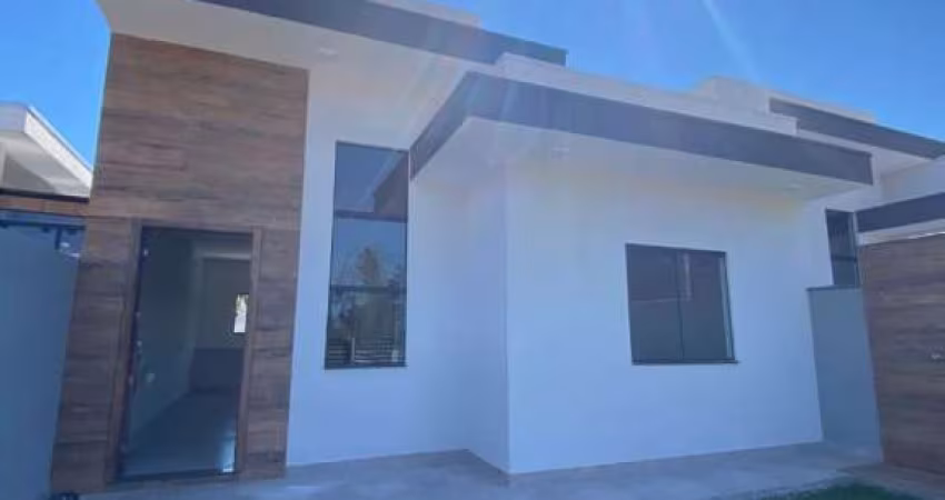 Casa face leste com pé direito alto à venda por R$ 325.000 - Volta Ao Mundo I - Itapoá/SC