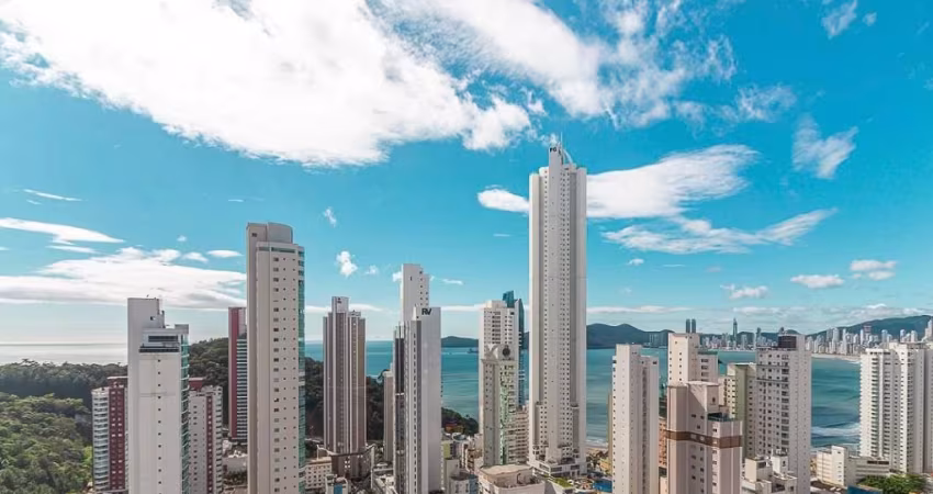 Apartamento no Império das Ondas, com 4 suítes e 3 vagas, financiado sem juros, apenas pela Selic.