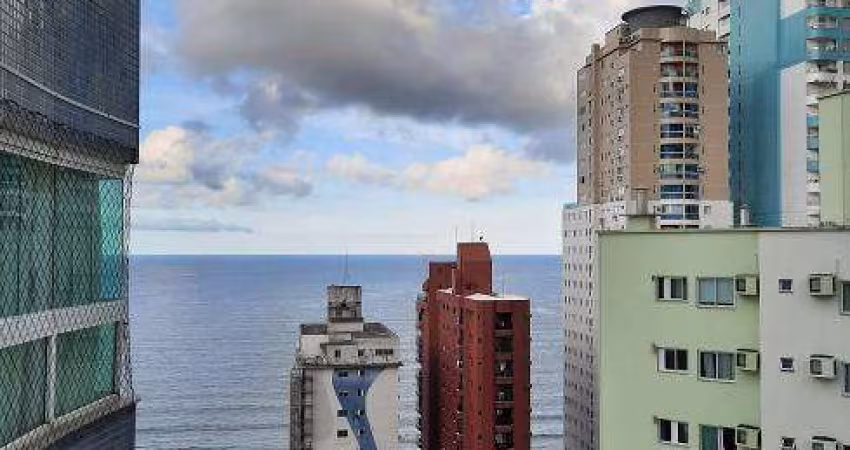 Apartamento na quadra do mar, finamente mobiliado, na Barra Sul com 3 SUÍTES, , LAZER COMPLETO