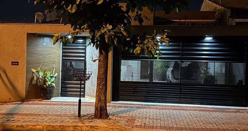 Casa para Venda em Londrina, Jardim Pacaembu, 3 dormitórios, 1 suíte, 2 banheiros, 4 vagas