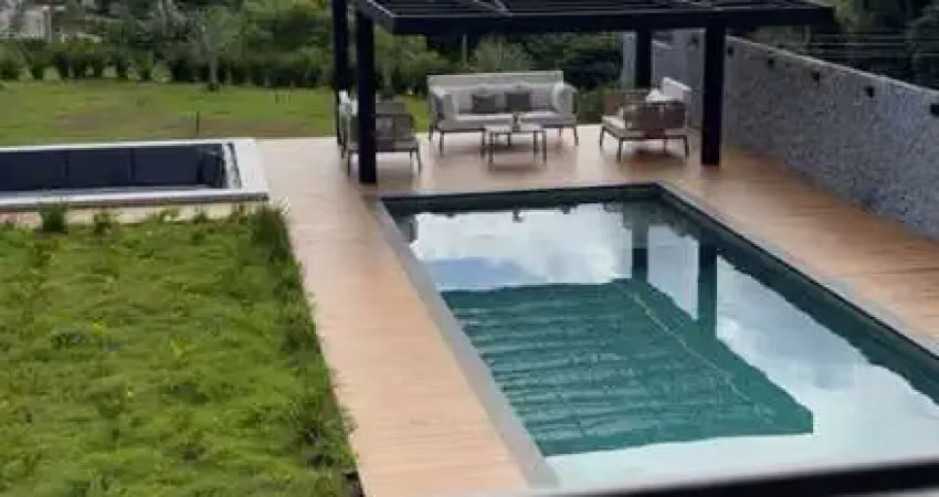 Casa em Condomínio para Venda em Londrina, Estância Santa Paula, 4 dormitórios, 4 suítes, 6 banheiros, 4 vagas