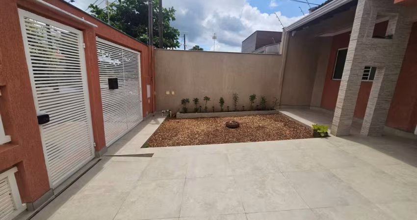Casa para Venda em Londrina, Pacaembu, 4 dormitórios, 2 suítes, 4 banheiros, 4 vagas