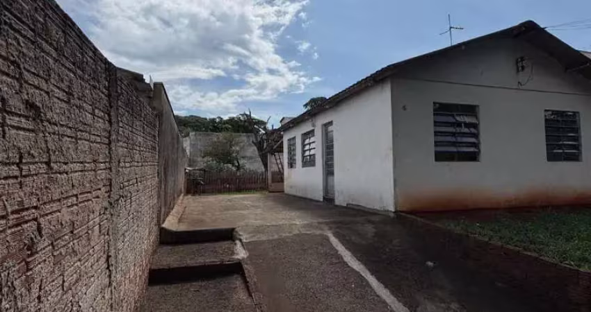 Casa em Conjunto Habitacional Itatiaia  -  Maringá