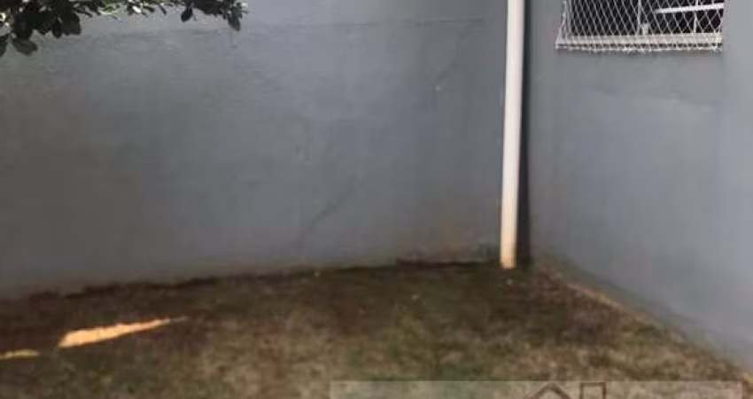 Casa para Venda em Cascavel, Parque São Paulo, 3 dormitórios, 1 suíte, 2 banheiros, 2 vagas