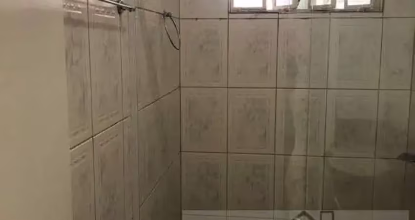 Casa para Venda em Cascavel, Universitário, 3 dormitórios, 1 banheiro, 2 vagas