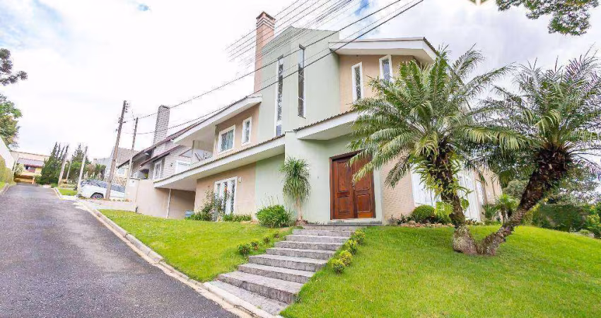 Maravilhosa Casa à Venda em Condomínio Fechado no Bairro Vista Alegre