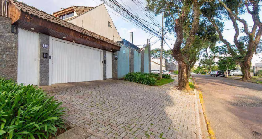 Sobrado com 4 dormitórios à venda, 150 m² por R$ 845.000,00 - Água Verde - Curitiba/PR