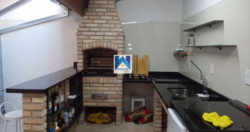 Sobrado para Venda excelente localização com móveis planejados no bairro PARQUE SANTANA, localizado na cidade de Mogi da