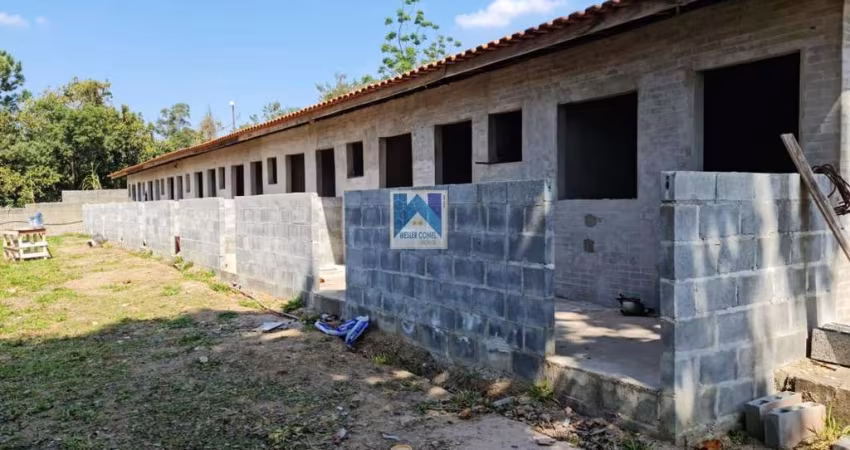 Se você está em busca de uma oportunidade imperdível para investir em um terreno com grande potencial de valorização, tenho a opção perfeita para você! Um terreno amplo com várias