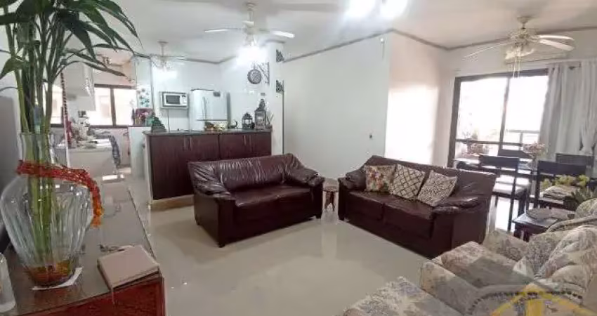 Apartamento  reformado com 02 dormitórios em prédio com lazer à venda na praia da enseada - ref.: 6168