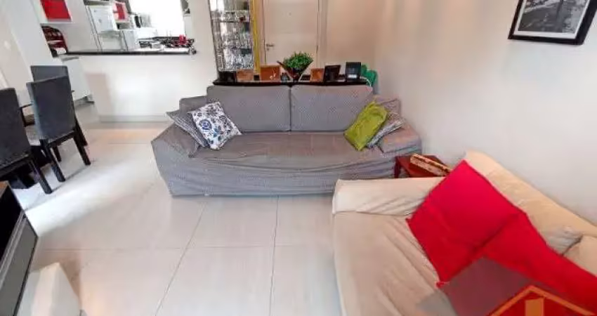 Excelente apartamento reformado à venda na região da brunella, com 03 dormitorios na praia da enseada - ref.: 5528