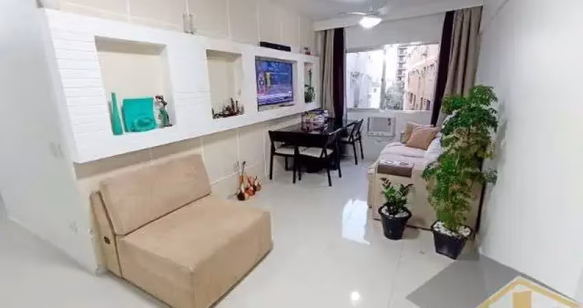 Apartamento reformado com 02 dormitórios à venda na praia da enseada - ref. 5390