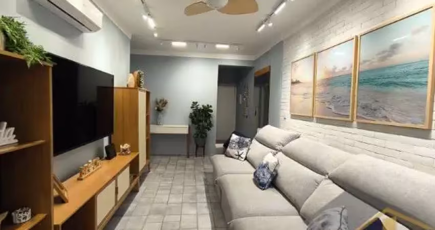 Apartamento reformado com 02 dormitórios e ampla varanda à venda na praia das astúrias - guarujá/sp - ref.: 6179