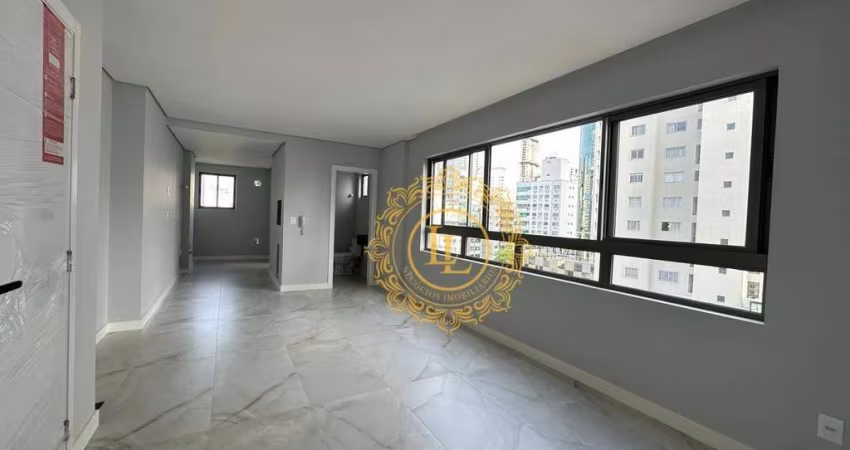 Imóvel com 1 suíte + 2 demi-suítes, 2 vagas e garagem