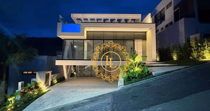 CASA ALTO PADRÃO COM VISTA MAR EM BALNEÁRIO CAMBORIÚ - SC  ( Rooftop com 110 m2 com vista para o mar.)