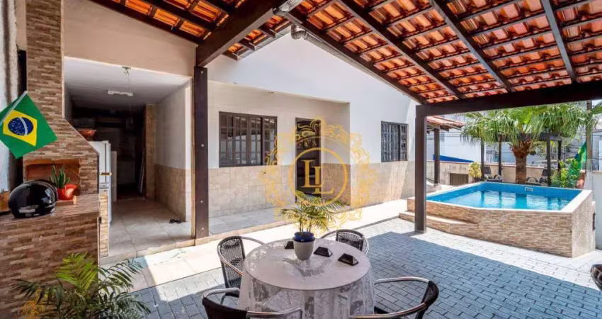 Casa Alto Padrão mobiliada com 3 dormitórios à venda - Balneário Camboriú/SC