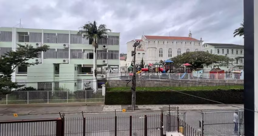 Apartamento com 3 quartos à venda na Rua Emir Rosa, Centro, Florianópolis