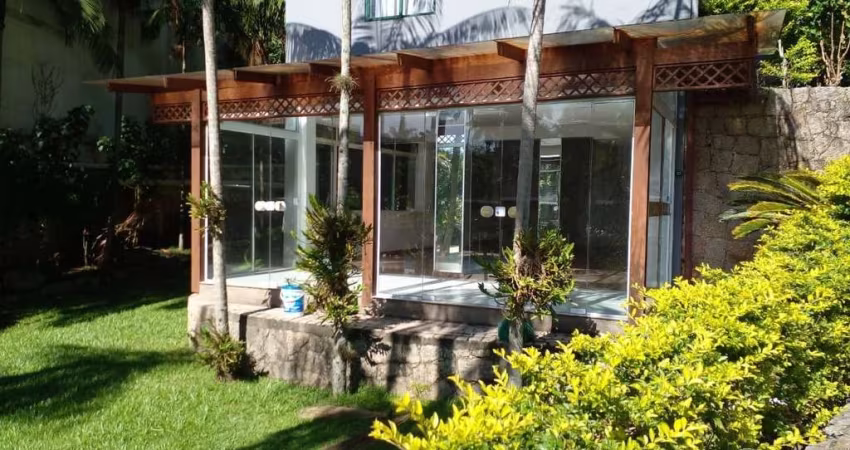 Sala comercial para alugar na Rua Capitão Romualdo de Barros, Carvoeira, Florianópolis
