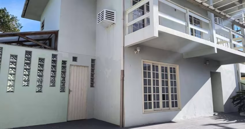 Casa com 4 quartos à venda na Servidão Vassourinha, Rio Tavares, Florianópolis