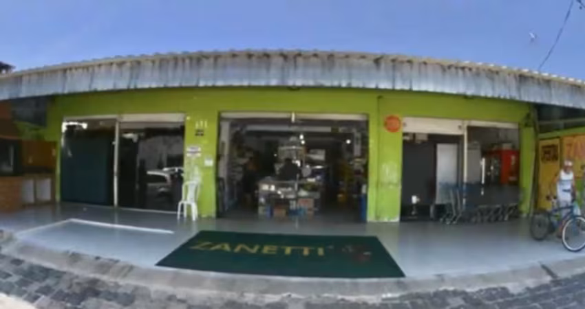 Infraestrutura interna e estoque de mercado à venda!