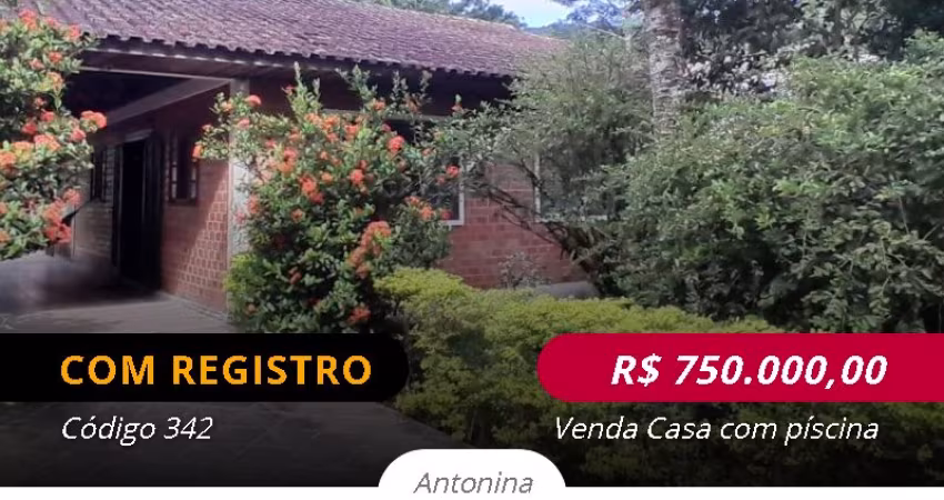 Casa Tranquila com piscina + edicula nos fundos