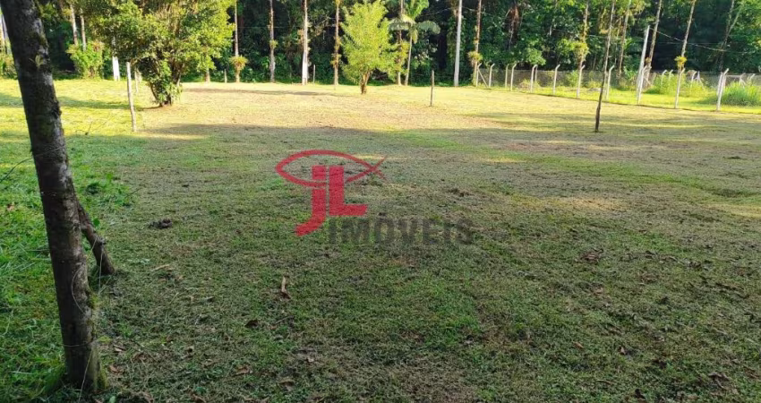 Bela chácara c/ Registro no Rio do Nunes / área 1.445m²
