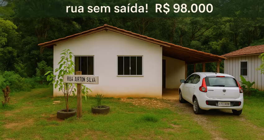 Casa novinha, rua tranquila e rodeada de natureza!