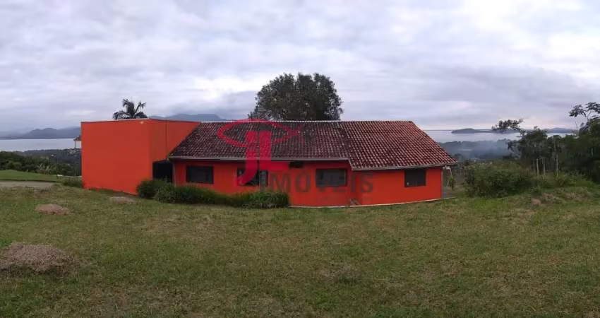 Linda casa no condomínio Itamaracá em Antonina/PR