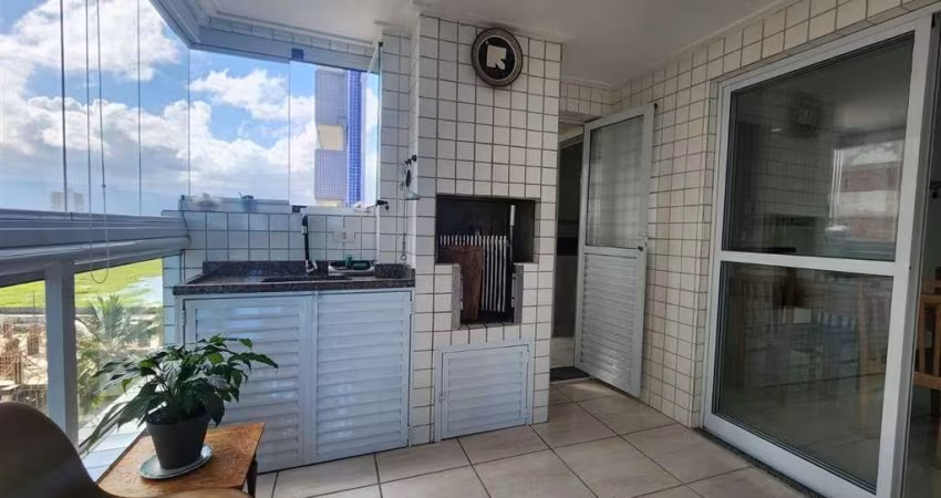 Apartamento à Venda em Guilhermina, Praia Grande - SP