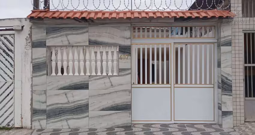 CASA MARAVILHOSA, 300 METROS DO MAR, MARACANÃ, - Apenas R$ 419.000,00