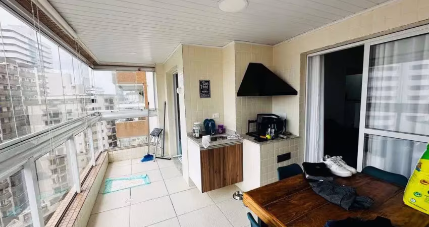 Apartamento na vila tupi, 2 dormitórios sendo 1 suíte próximo a praia!