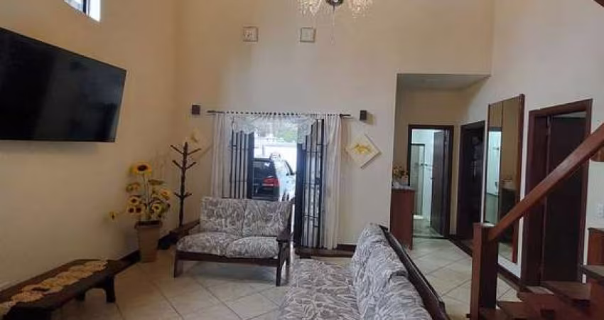 CASA ISOLADA 300 M² DE ÁREA TOTAL - VILA SÃO PAULO - MONGAGUÁ