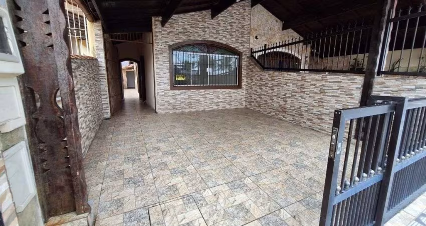Casa térrea 2 dormitórios sendo 1 suíte no coração do jardim Imperador