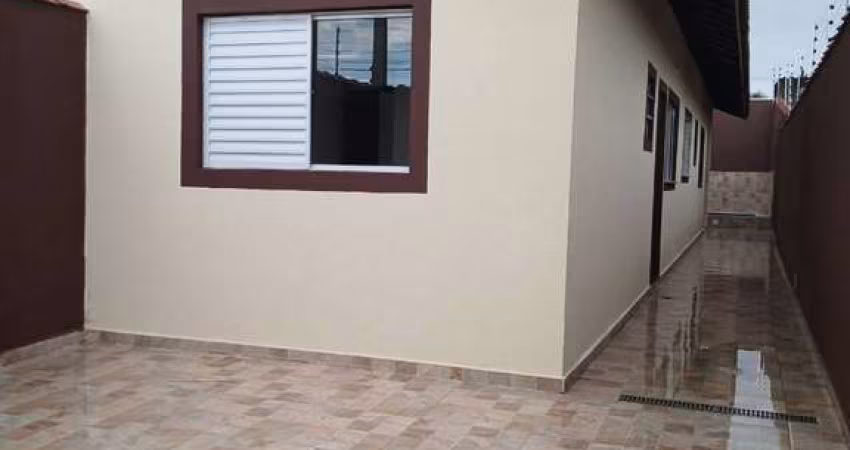 CASA NOVA COM 2 QUARTOS E PISCINA EM ITANHAÉM!