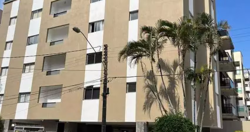 Apartamento 3 dormitórios frente rua na praia enseada