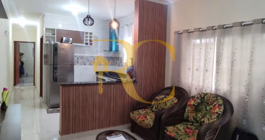 Casa à venda com 3 quartos e Piscina em Itanhaém SP