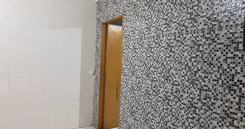 Casa à venda na Rua Vicente Troise, Jardim Adriana, Guarulhos