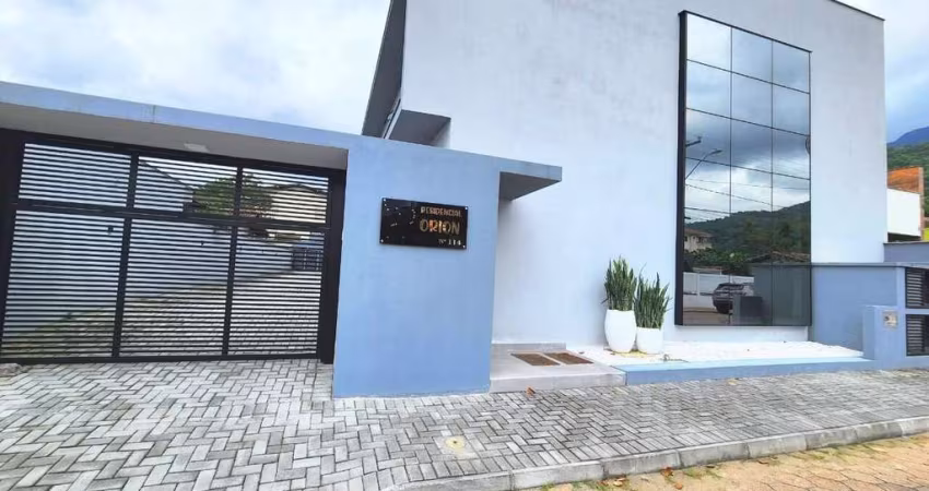 Sobrado Geminado à venda, 3 quartos, 3 suítes, 2 vagas, Ilha da Figueira - Jaraguá do Sul/SC