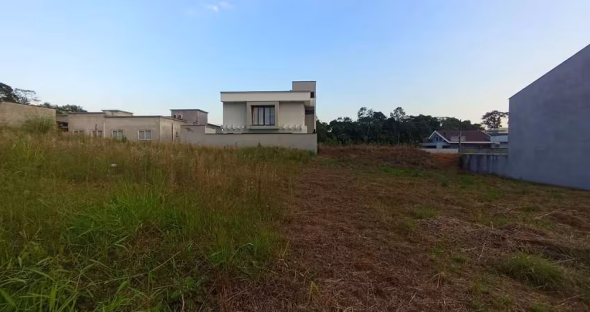 Terreno à Venda em Jaraguá do Sul, 320,63m² àrea total - Três Rios do Norte
