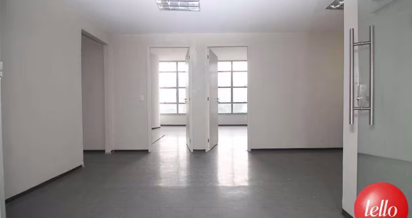 Sala comercial com 14 salas para alugar na Rua Conselheiro Crispiniano, --, República, São Paulo