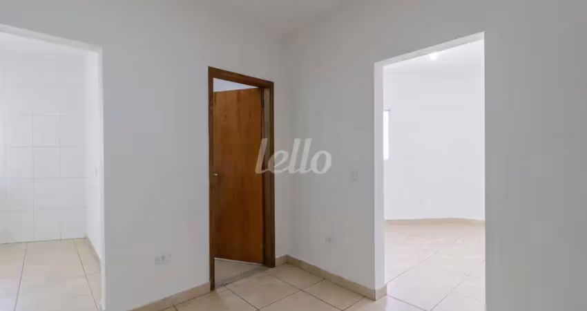 Casa comercial com 2 salas para alugar na Rua Dario Meira, --, Vila Independência, São Paulo