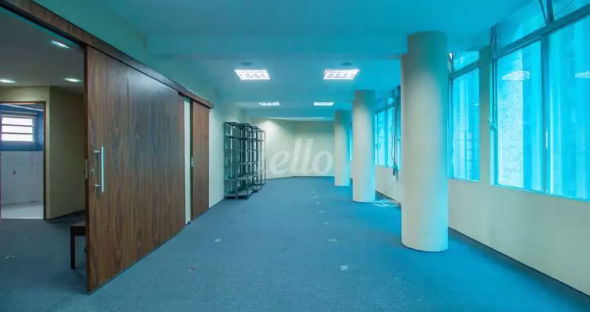 Sala comercial com 3 salas para alugar na Rua Boa Vista, --, Centro, São Paulo