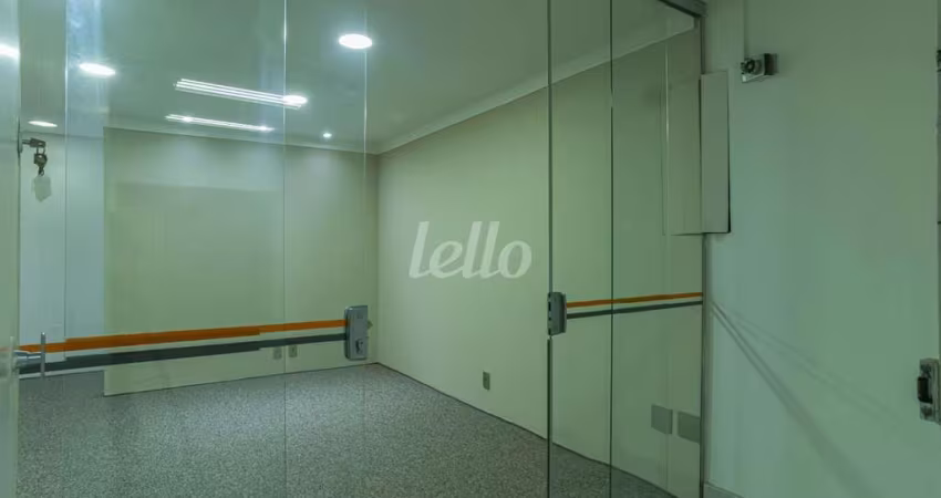 Sala comercial com 7 salas para alugar na Avenida São Luís, --, República, São Paulo