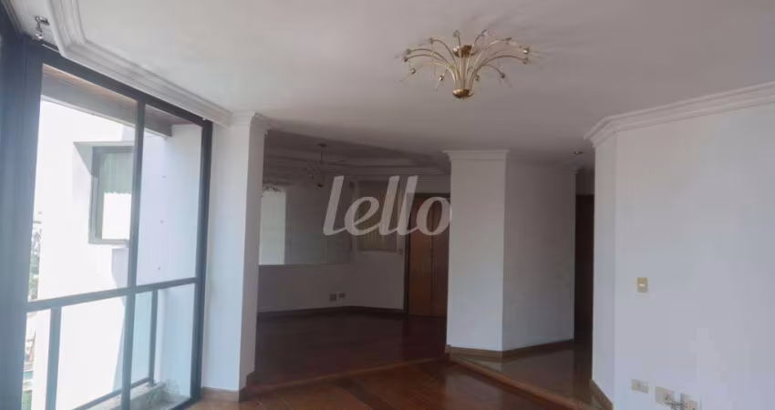 Apartamento com 3 quartos para alugar na Rua Bom Jesus, --, Vila Regente Feijó, São Paulo